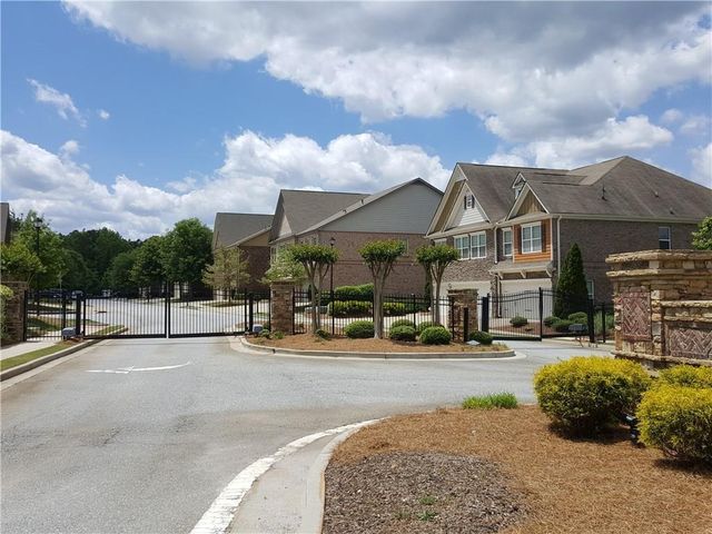 805 Pleasant Hill NW Road 330, Lilburn, GA 30047