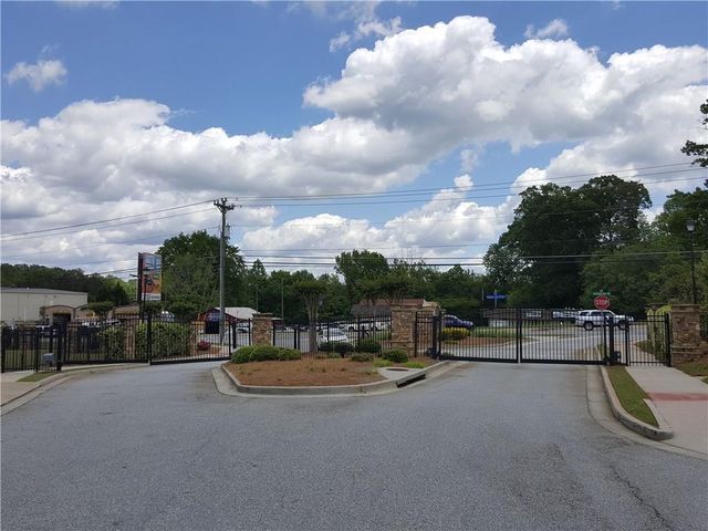 805 Pleasant Hill NW Road 330, Lilburn, GA 30047