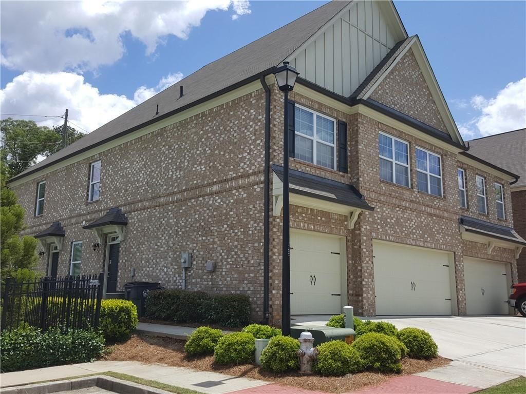 805 Pleasant Hill NW Road 330, Lilburn, GA 30047