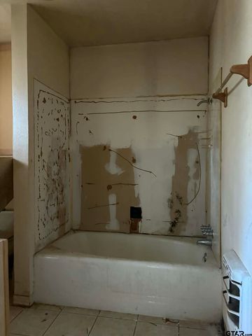 201 PARKVIEW, Pittsburg, TX 75686