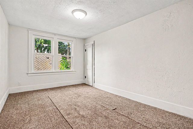 314 N 6th Street, Niles, MI 49120