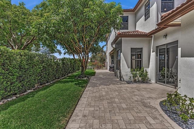 8289 NW 38TH Street, Cooper City, FL 33024