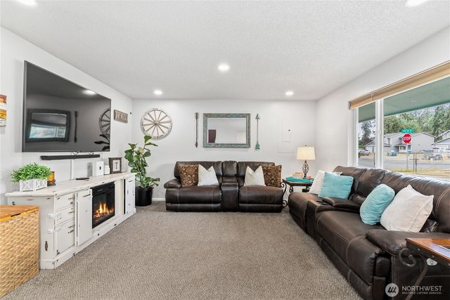 2101 172nd Street E, Spanaway, WA 98387