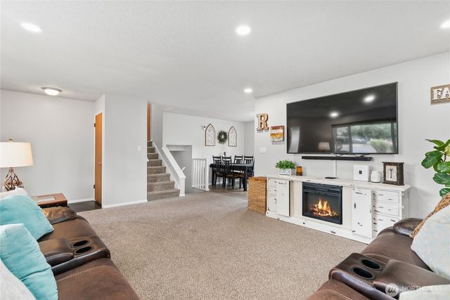2101 172nd Street E, Spanaway, WA 98387
