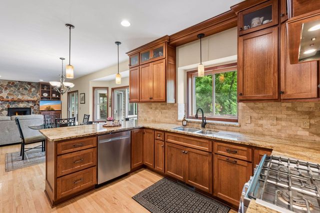 18477 Tristram Way, Eden Prairie, MN 55346