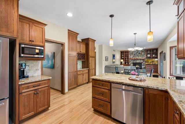 18477 Tristram Way, Eden Prairie, MN 55346
