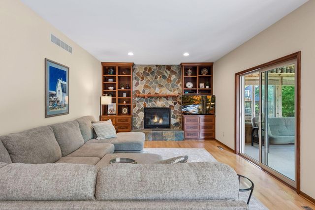 18477 Tristram Way, Eden Prairie, MN 55346