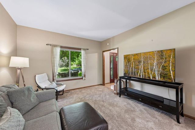 18477 Tristram Way, Eden Prairie, MN 55346