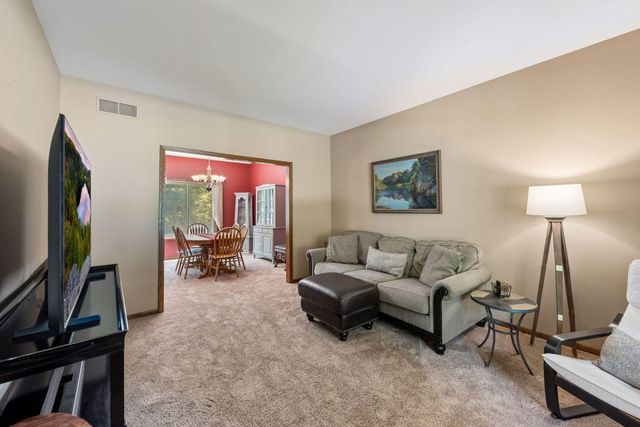 18477 Tristram Way, Eden Prairie, MN 55346