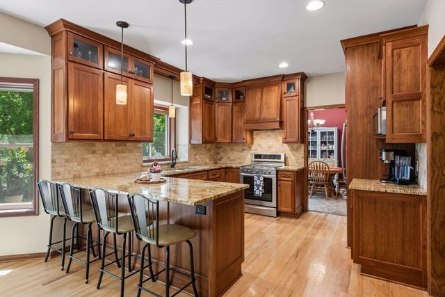 18477 Tristram Way, Eden Prairie, MN 55346