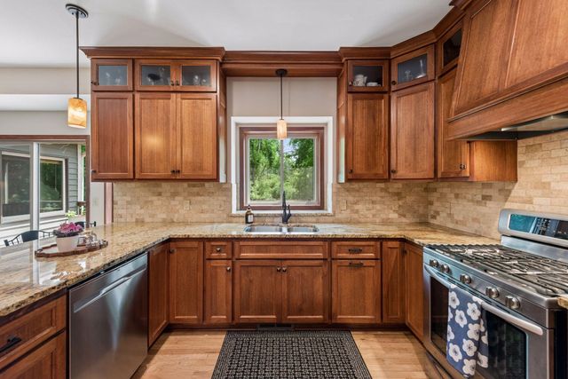 18477 Tristram Way, Eden Prairie, MN 55346