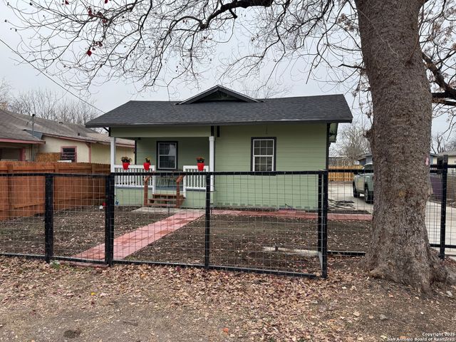 647 N san gabriel, San Antonio, TX 78228