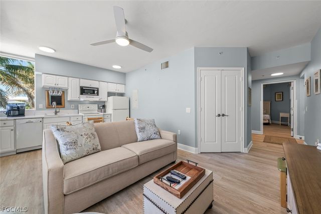 5480 Estero BLVD 103, Fort Myers Beach, FL 33931