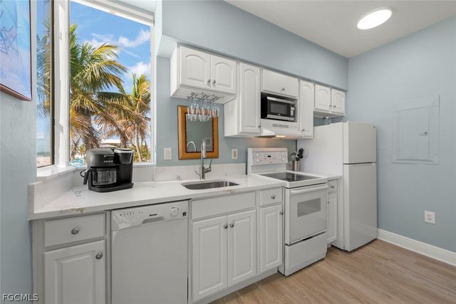 5480 Estero BLVD 103, Fort Myers Beach, FL 33931