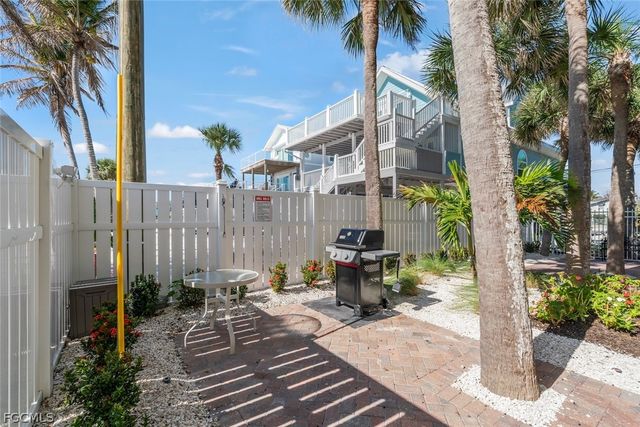 5480 Estero BLVD 103, Fort Myers Beach, FL 33931