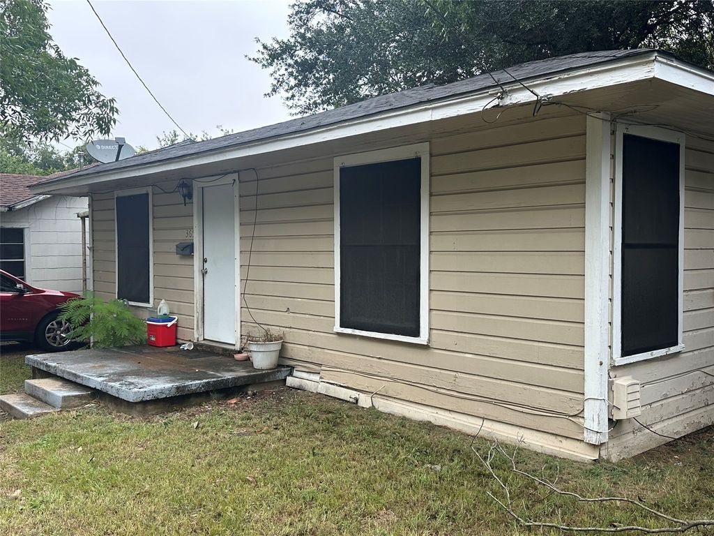 365 24th Street SE, Paris, TX 75460