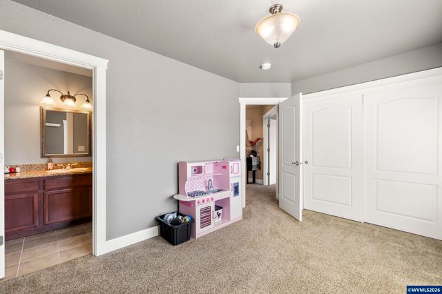 2810 Flat Rock Ct NW, Salem, OR 97304