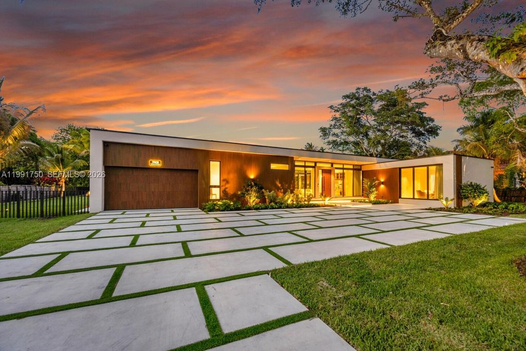 7901 SW 120th Street, Pinecrest, FL 33156