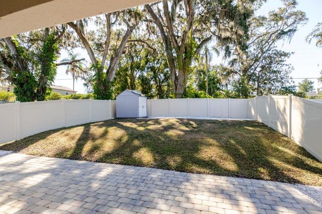 10945 TRAILING VINE DRIVE, Tampa, FL 33610