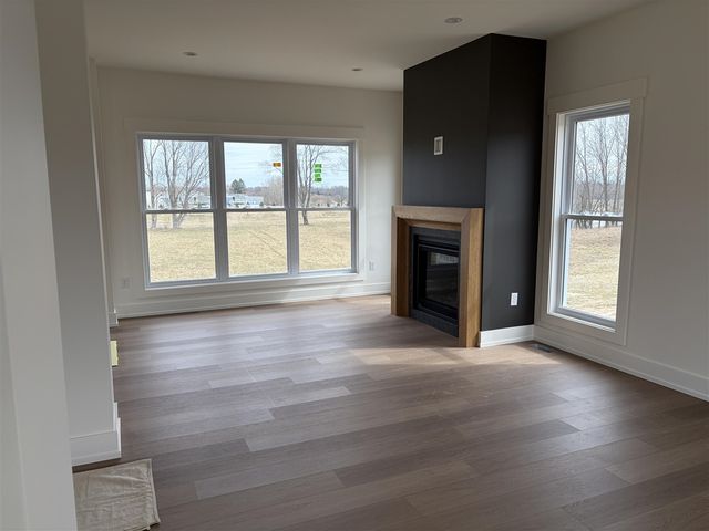 11326 Bancroft Way, Alto, MI 49302