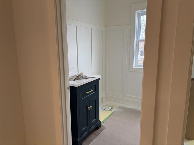 11326 Bancroft Way, Alto, MI 49302