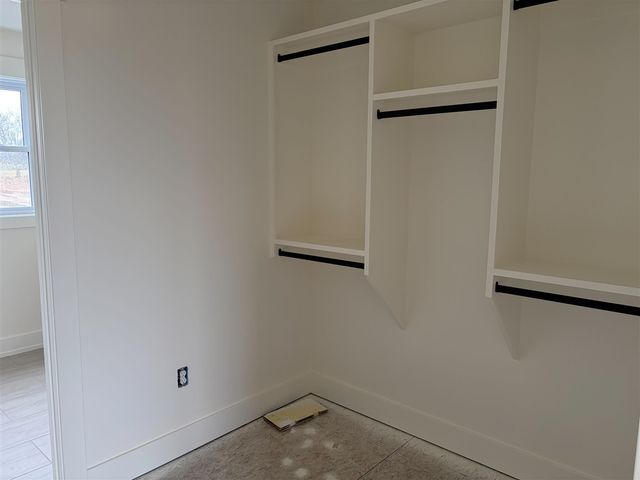 11326 Bancroft Way, Alto, MI 49302