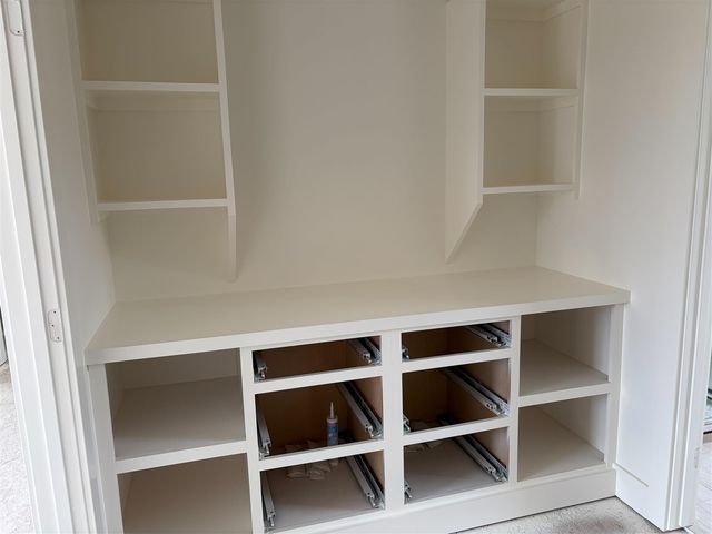 11326 Bancroft Way, Alto, MI 49302