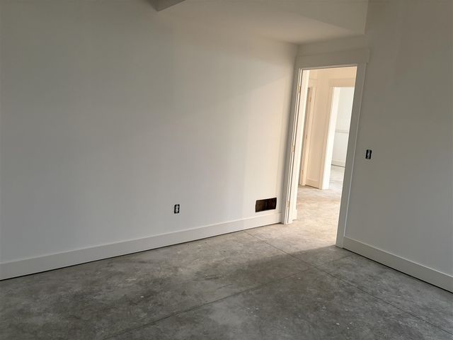 11326 Bancroft Way, Alto, MI 49302