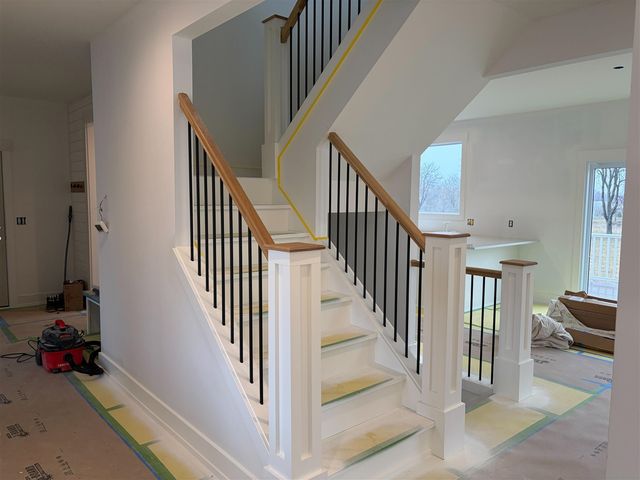 11326 Bancroft Way, Alto, MI 49302