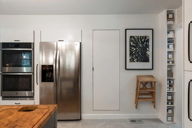 1515 N Lakeshore Drive, Mount Pleasant, SC 29466