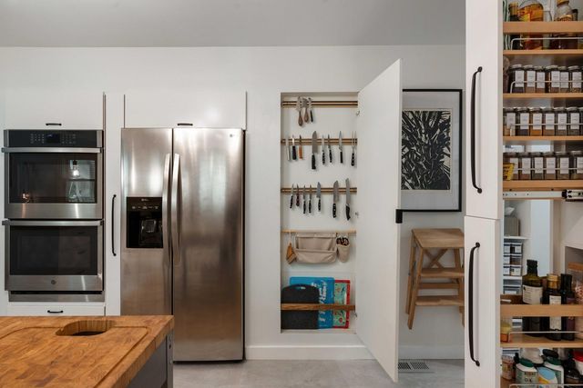 1515 N Lakeshore Drive, Mount Pleasant, SC 29466