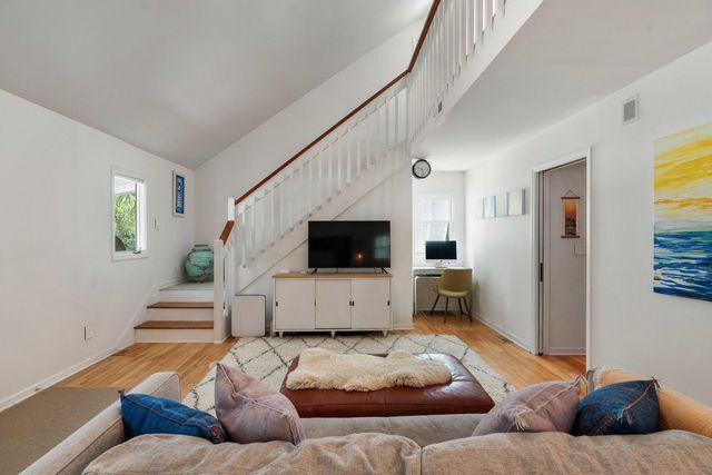 1515 N Lakeshore Drive, Mount Pleasant, SC 29466