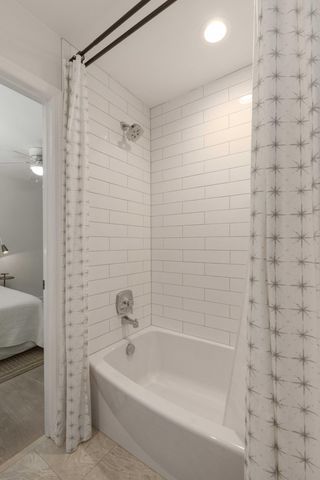 1515 N Lakeshore Drive, Mount Pleasant, SC 29466