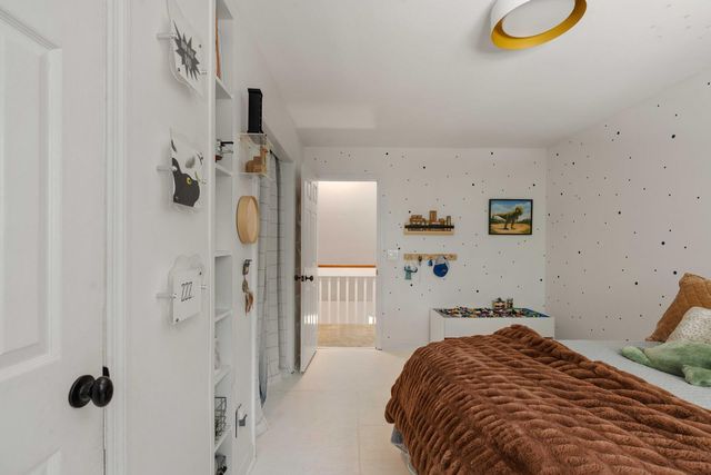 1515 N Lakeshore Drive, Mount Pleasant, SC 29466