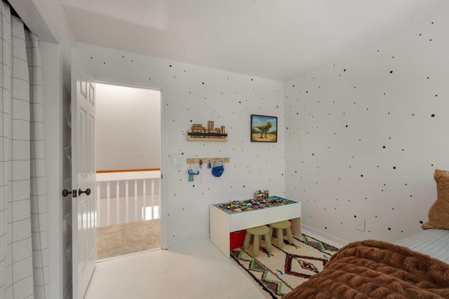 1515 N Lakeshore Drive, Mount Pleasant, SC 29466