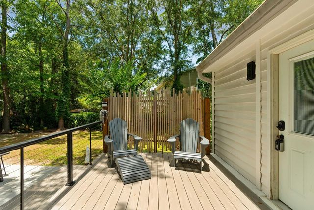 1515 N Lakeshore Drive, Mount Pleasant, SC 29466