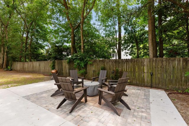 1515 N Lakeshore Drive, Mount Pleasant, SC 29466