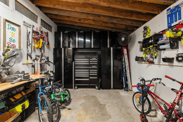 1515 N Lakeshore Drive, Mount Pleasant, SC 29466