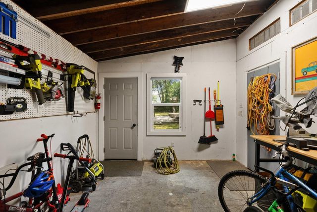 1515 N Lakeshore Drive, Mount Pleasant, SC 29466