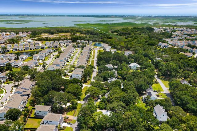 1515 N Lakeshore Drive, Mount Pleasant, SC 29466