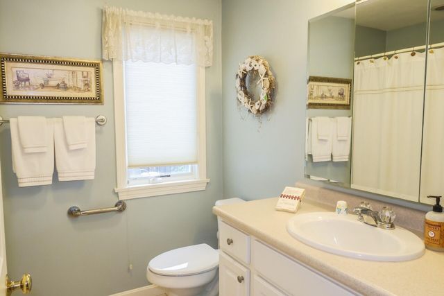 15 Classic Circle UNIT 15, Mashpee, MA 02649