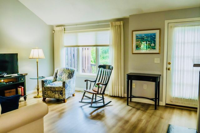 15 Classic Circle UNIT 15, Mashpee, MA 02649