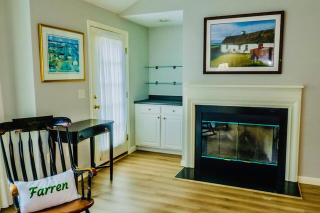 15 Classic Circle UNIT 15, Mashpee, MA 02649