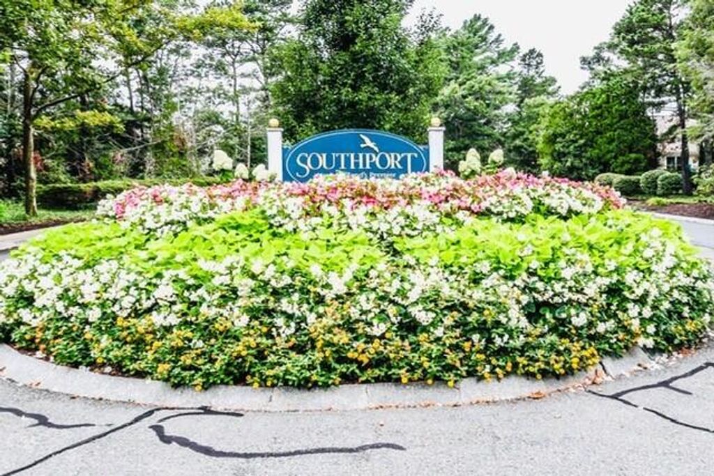 15 Classic Circle UNIT 15, Mashpee, MA 02649