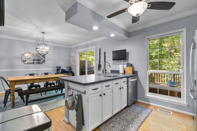 26 LAMBETH BRIDGE CT, Lutherville Timonium, MD 21093