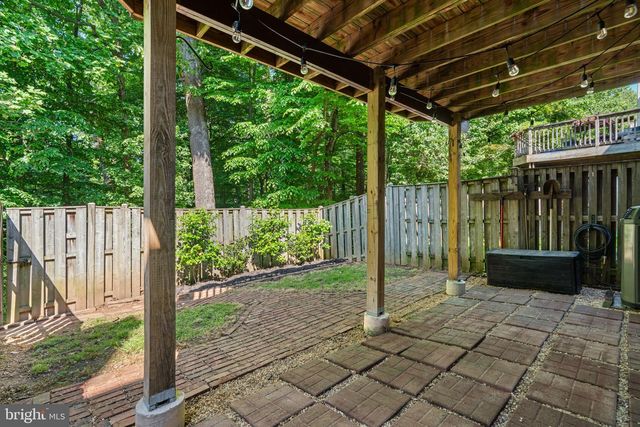 26 LAMBETH BRIDGE CT, Lutherville Timonium, MD 21093