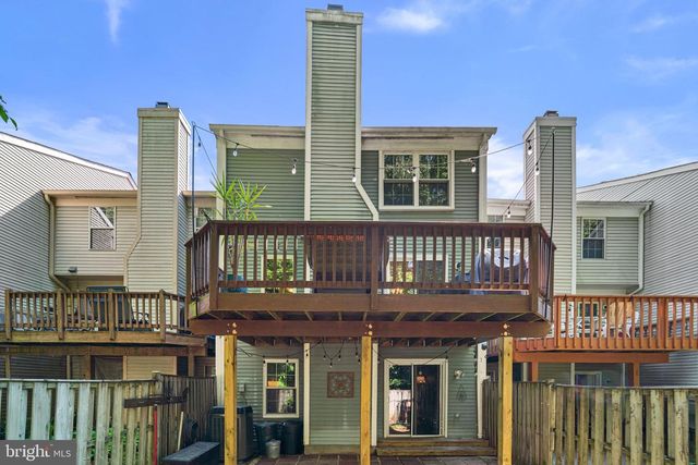 26 LAMBETH BRIDGE CT, Lutherville Timonium, MD 21093