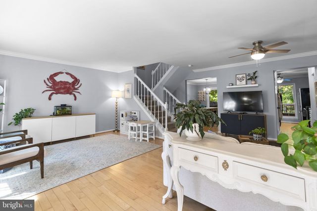 26 LAMBETH BRIDGE CT, Lutherville Timonium, MD 21093