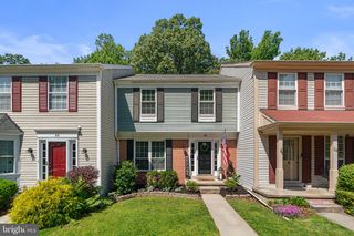 26 LAMBETH BRIDGE CT, Lutherville Timonium, MD 21093