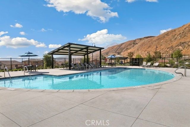 8004 Sorrento Way, Highland, CA 92346